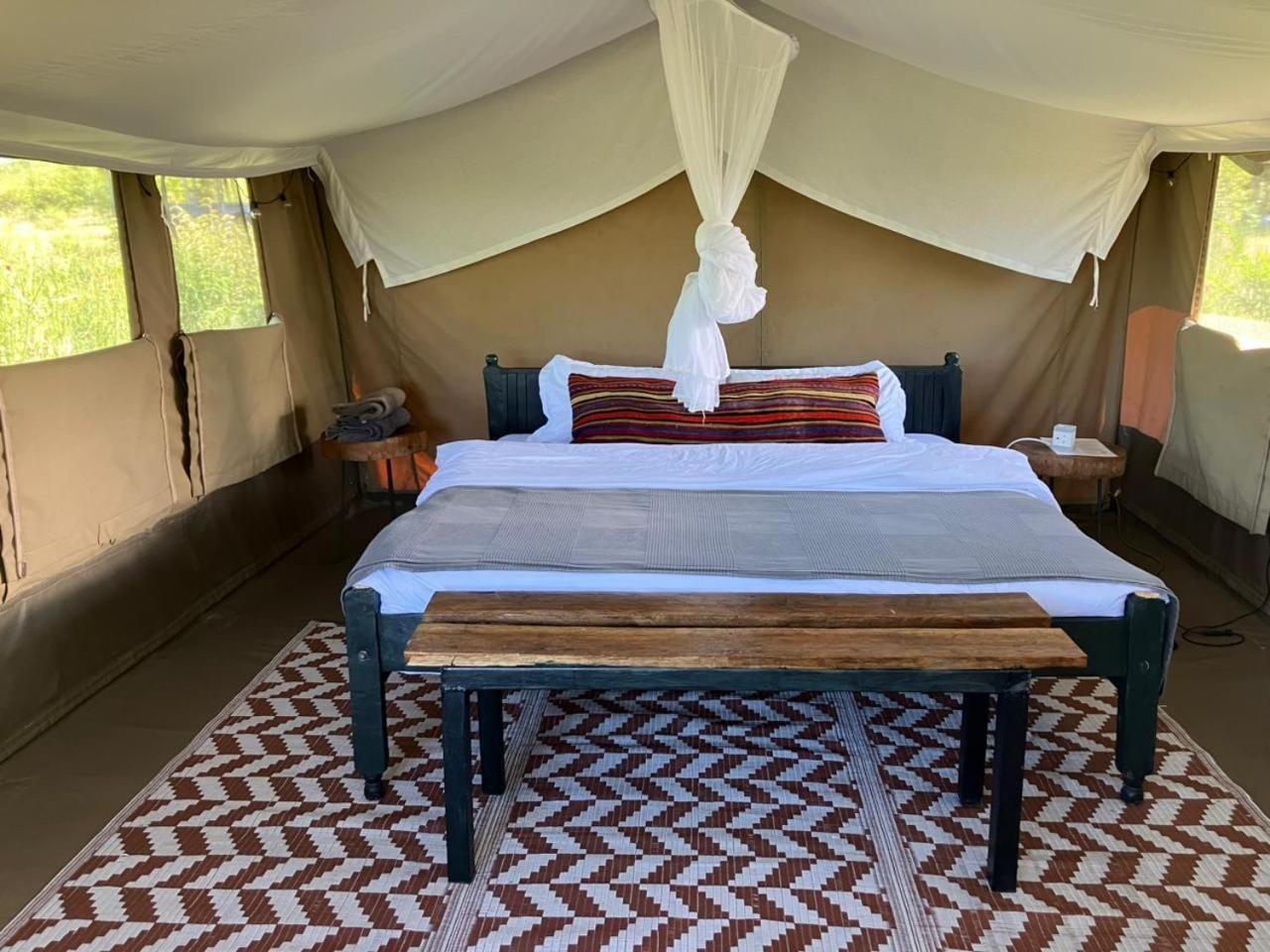 Hotel Kambu Mara Camp Sekenani Esterno foto